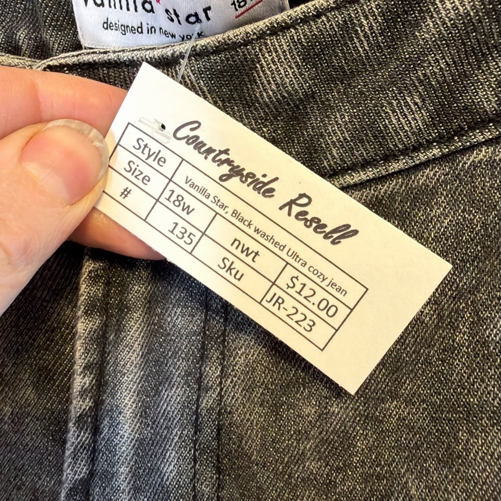 Vanilla Star Women's Gray Washed Straight Leg Jeans - Picture 4 of 4